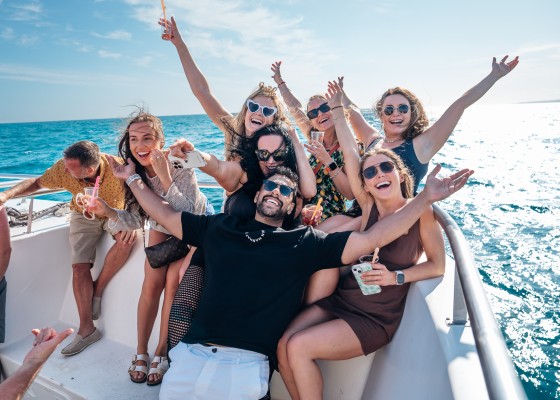 boat-and-pool-party-package